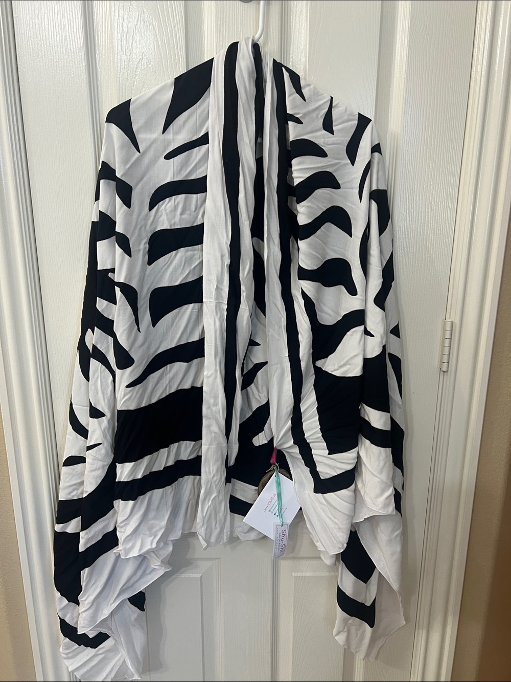 Shu-Shi Sarong Beach Wrap Cover Up Black White One Size